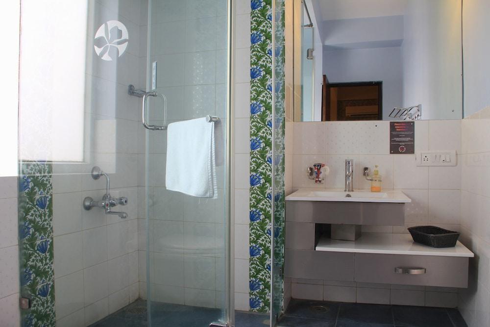 Orchid Suites - A Boutique Hotel Bangalore Off Residency Road Extérieur photo