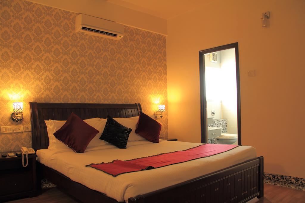 Orchid Suites - A Boutique Hotel Bangalore Off Residency Road Extérieur photo