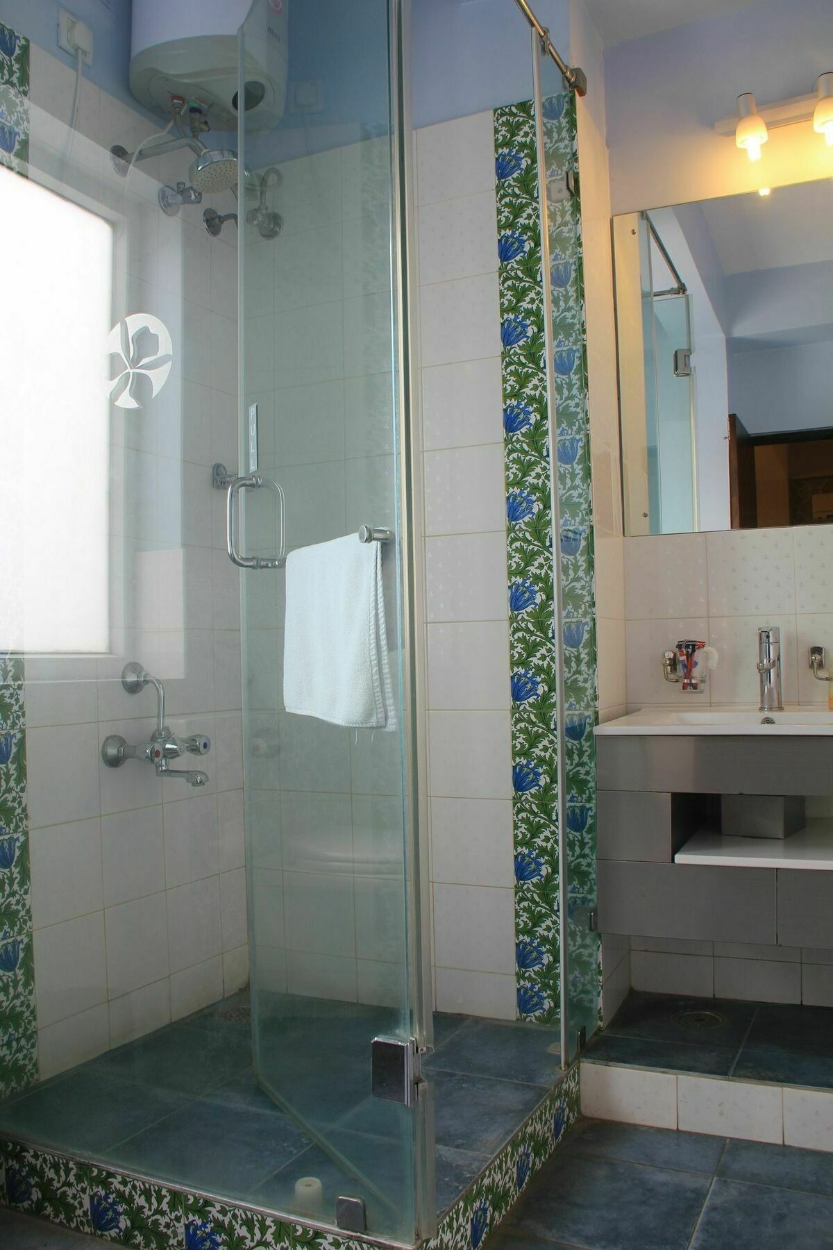 Orchid Suites - A Boutique Hotel Bangalore Off Residency Road Extérieur photo